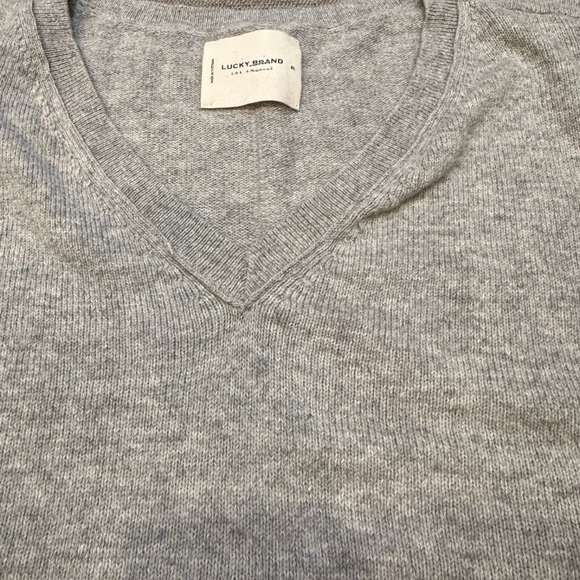 Lucky Brand Women’s Gray V-Neck Sweater Size XL - Picture 2 of 5